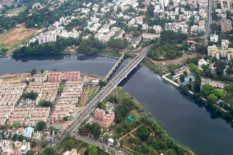 Adyar (Photo: Wikimedia Commons contributors, CC BY-SA 4.0)