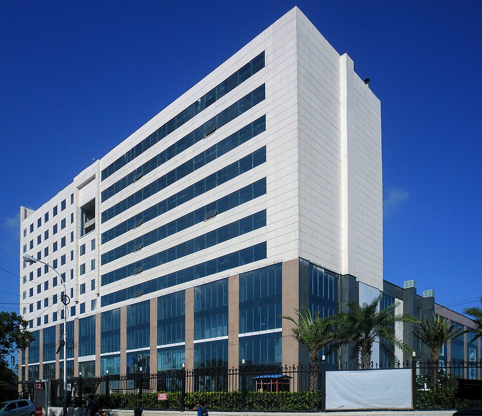 Express Avenue (Photo: Surya Prakash.S.A., CC BY-SA 3.0)